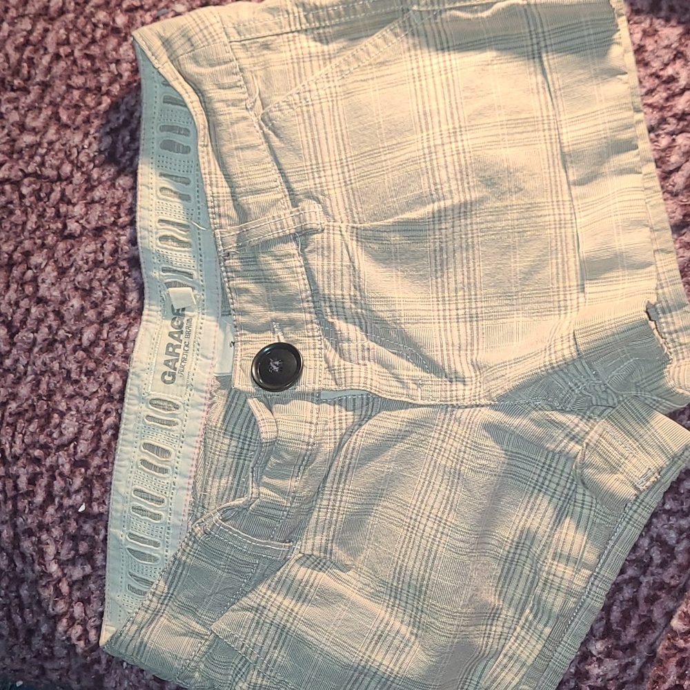 Garage size 3 shorts
